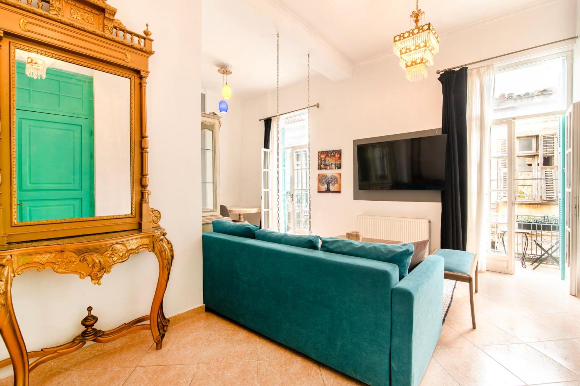 Neoclassical Loft In Monastiraki - Acropolis And Metro Atenas Exterior foto